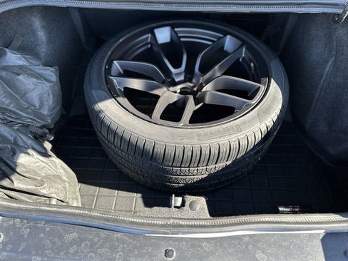 Used 2019 Dodge Challenger R/T Scat Pack RWD image 8