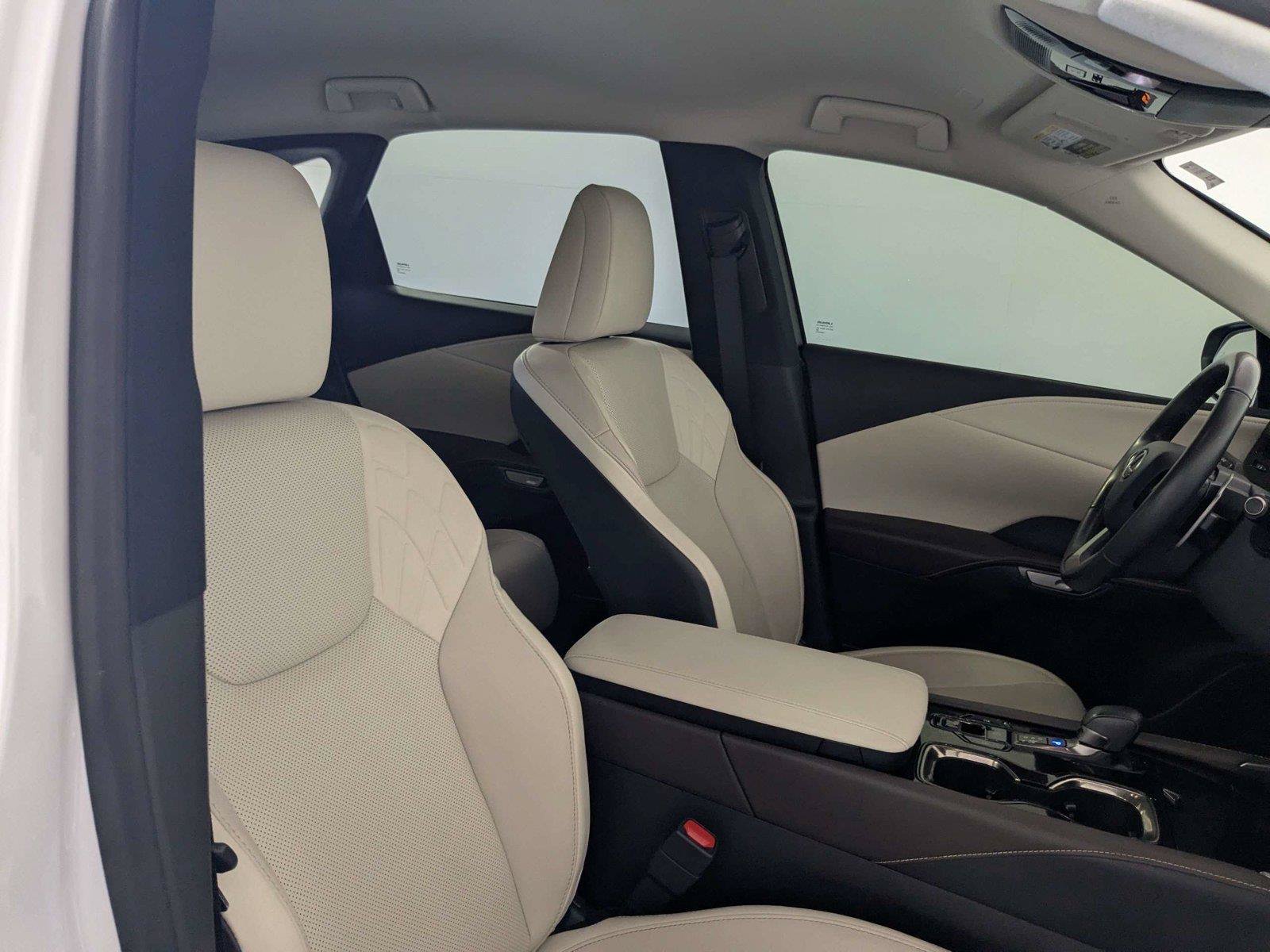 Used 2024 Lexus RX 350 FWD w/ Technology Package image 32