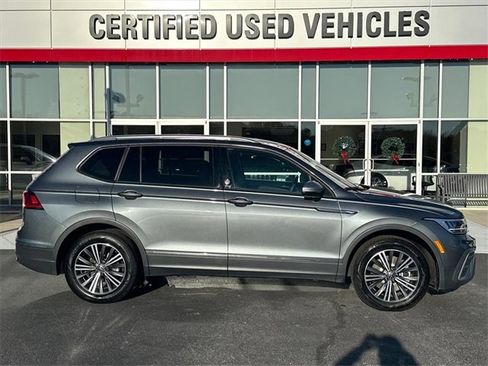 Used 2024 Volkswagen Tiguan Wolfsburg Edition image 2