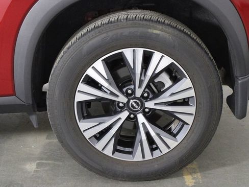 Used 2023 Nissan Rogue SV w/ SV Premium B Package FWD image 39