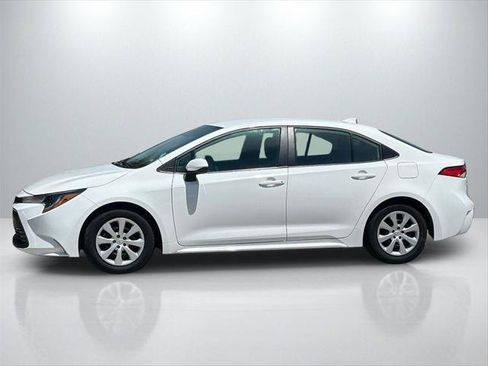 Certified 2025 Toyota Corolla LE FWD image 8