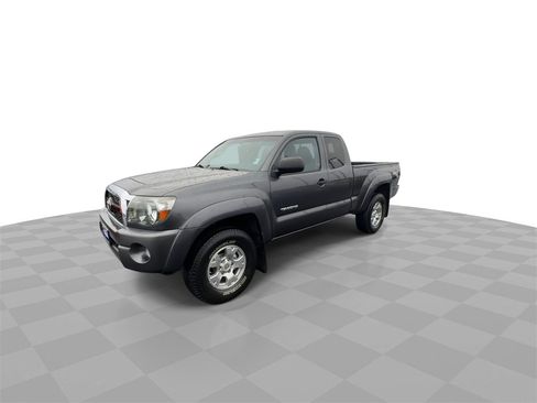 Used 2011 Toyota Tacoma 4x4 Access Cab V6 image 4