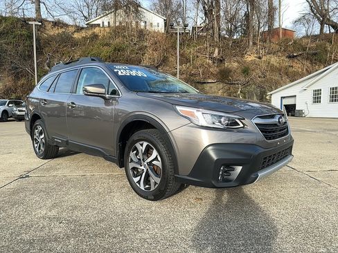 Used 2022 Subaru Outback Limited w/ Popular Package #2 image 2