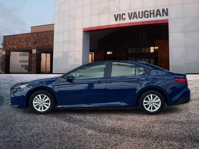 New 2026 Toyota Camry LE w/ Convenience Package