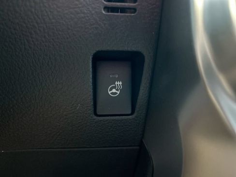 Used 2024 Toyota 4Runner Limited AWD/4WD image 39