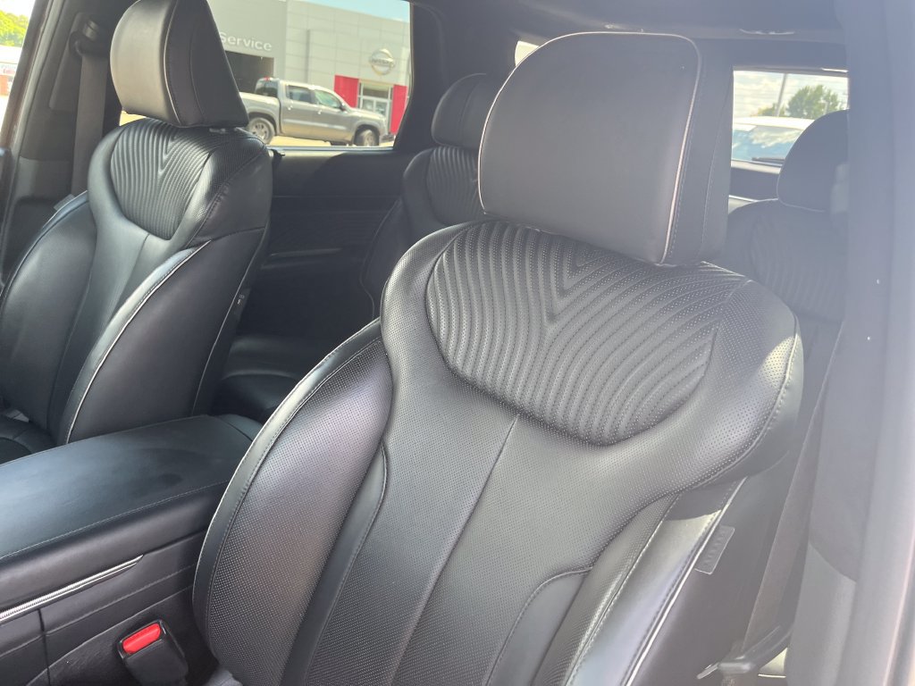 Used 2025 Hyundai Palisade Calligraphy AWD/4WD image 12