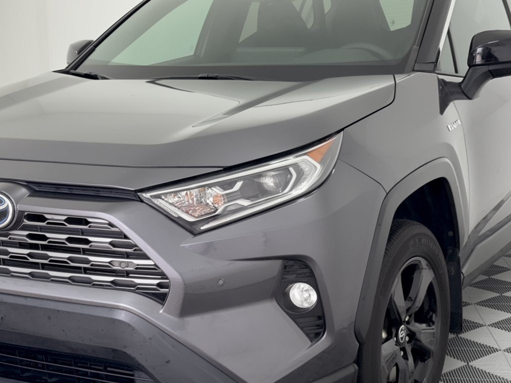Used 2021 Toyota RAV4 XSE AWD/4WD image 12