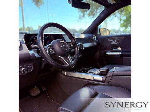 Used 2023 Mercedes-Benz GLB 250 image 23