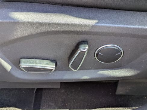 Used 2013 Ford Fusion SE FWD image 19