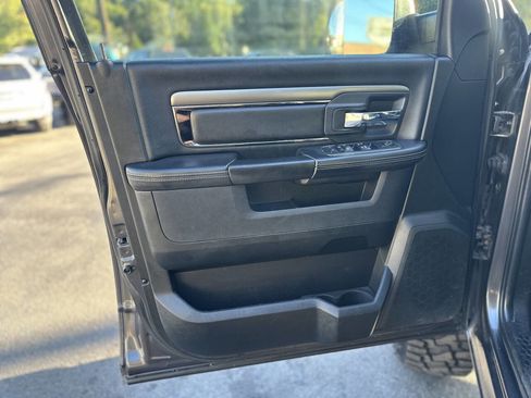 Used 2018 RAM 1500 Sport image 10