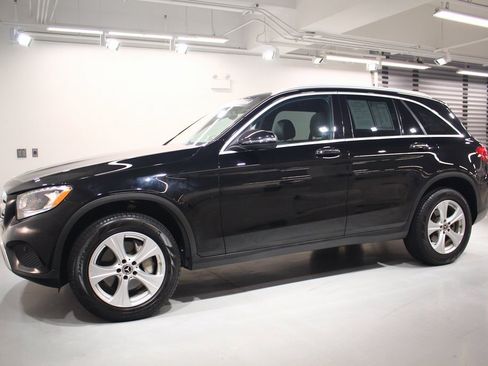 Used 2018 Mercedes-Benz GLC 300 4MATIC image 14
