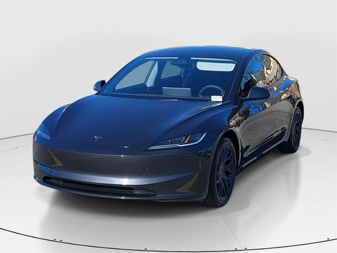 Used 2024 Tesla Model 3 Standard Range image 3