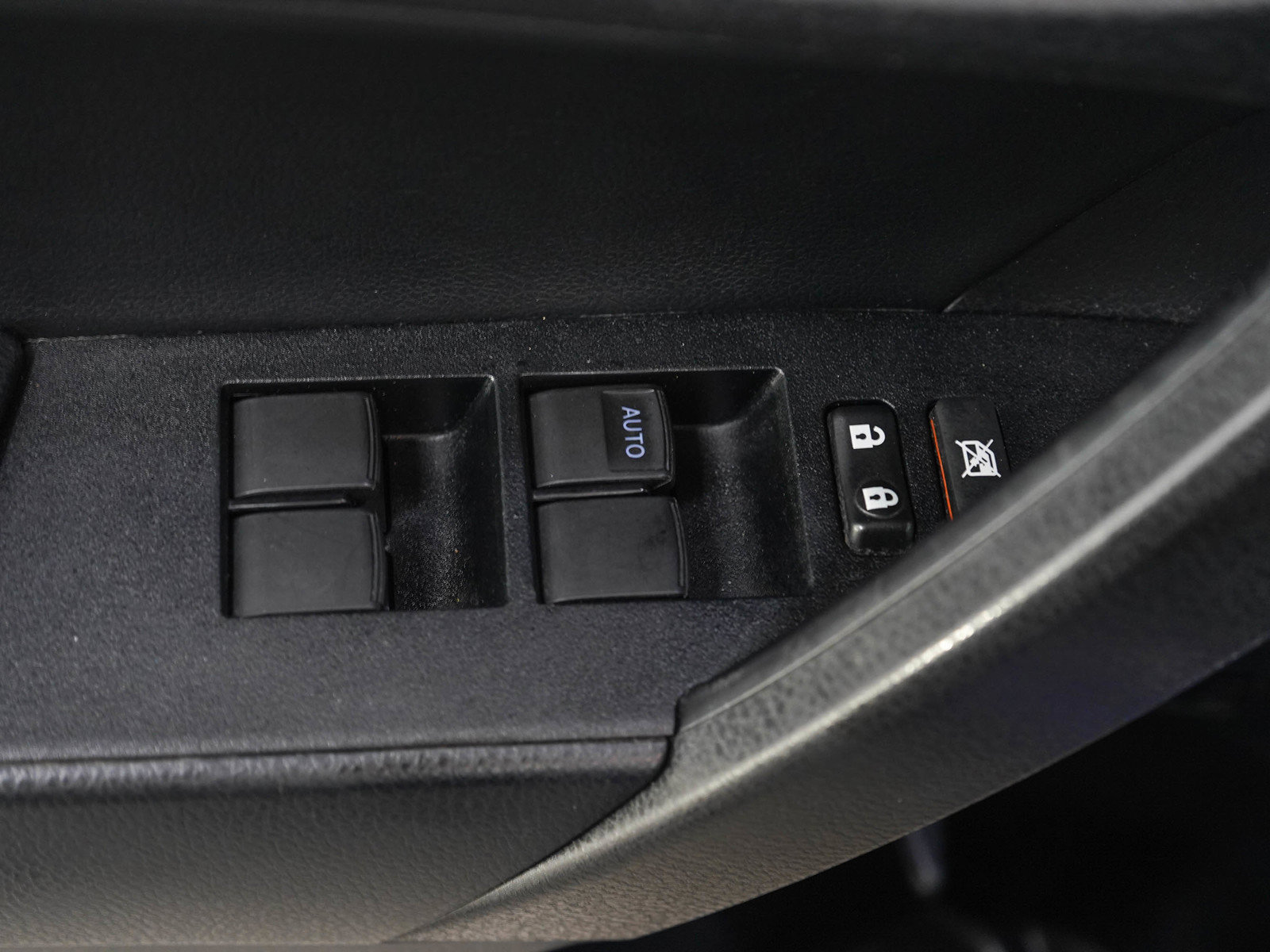Used 2016 Toyota Corolla S FWD image 19
