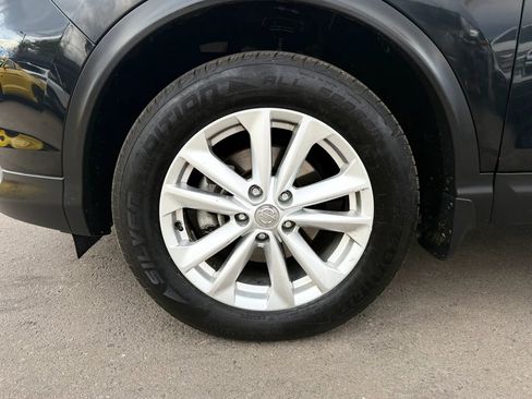 Used 2017 Nissan Rogue Sport SV w/ SV All-Weather Package AWD/4WD image 33