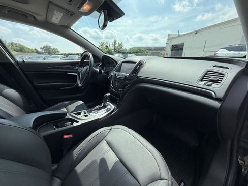 Used 2016 Buick Regal Premium FWD image 32