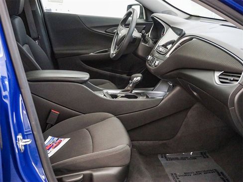 Used 2023 Chevrolet Malibu LT image 12