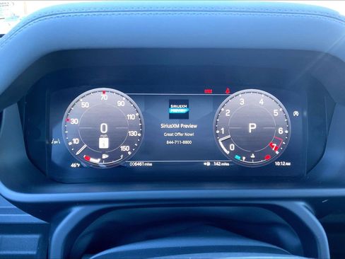 Used 2025 Land Rover Defender 110 X-Dynamic SE image 25