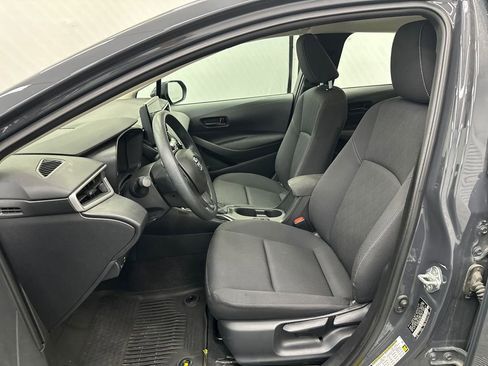 Used 2024 Toyota Corolla LE FWD image 9