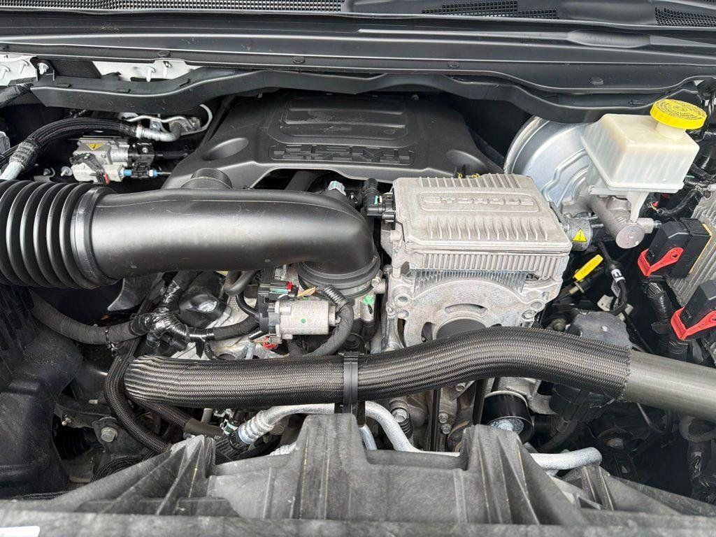 Used 2019 RAM 1500 Limited AWD/4WD image 8