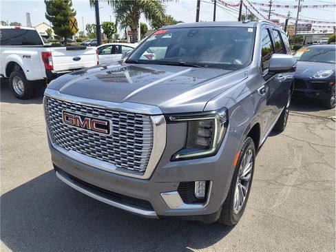 Used 2021 GMC Yukon Denali w/ Denali Premium Package AWD/4WD image 19