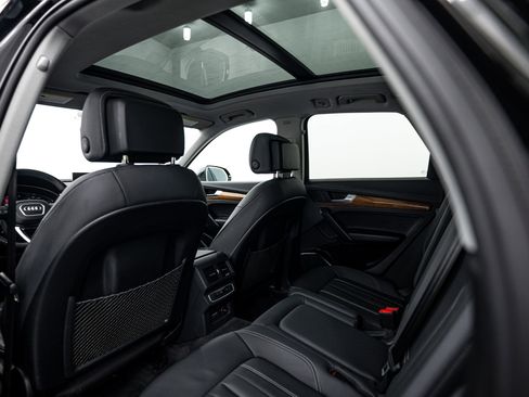 Certified 2023 Audi Q5 2.0T Premium w/ Convenience Package image 18