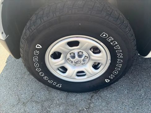 Used 2024 Nissan Frontier S w/ Technology Package AWD/4WD image 10