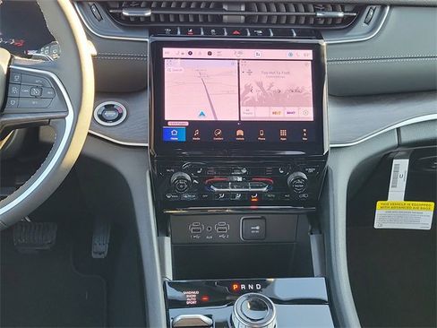 New 2025 Jeep Grand Cherokee Limited w/ Trailer Tow Package image 25