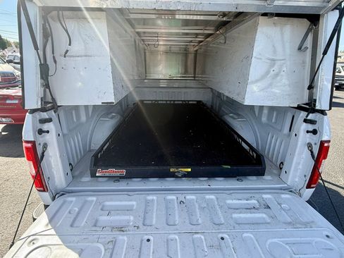 Used 2018 Ford F150 XL w/ Heavy-Duty Payload Package AWD/4WD image 13