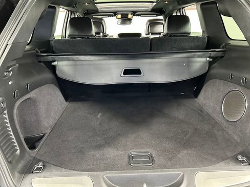 Used 2021 Jeep Grand Cherokee Overland AWD/4WD image 21