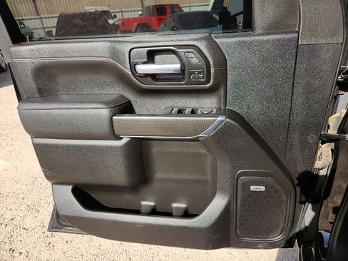 Used 2023 GMC Sierra 2500 AT4 w/ AT4 Premium Plus Package image 13