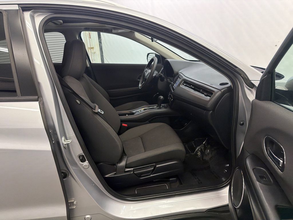 Used 2022 Honda HR-V EX image 13