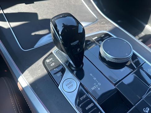 Used 2022 BMW X5 xDrive45e w/ Luxury Seating Package image 19