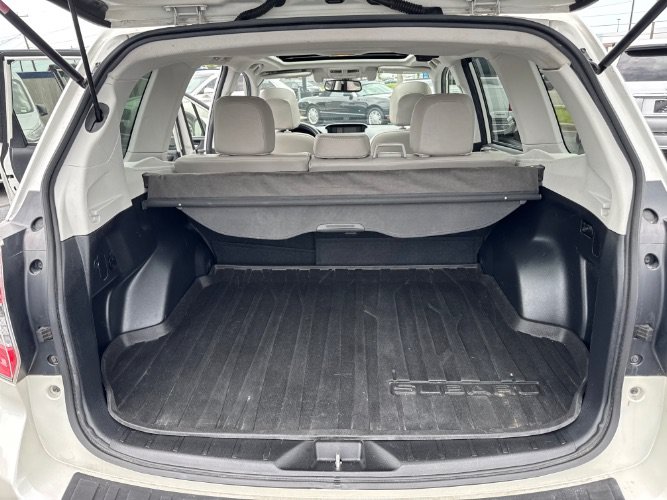 Used 2015 Subaru Forester 2.5i Limited AWD/4WD image 14