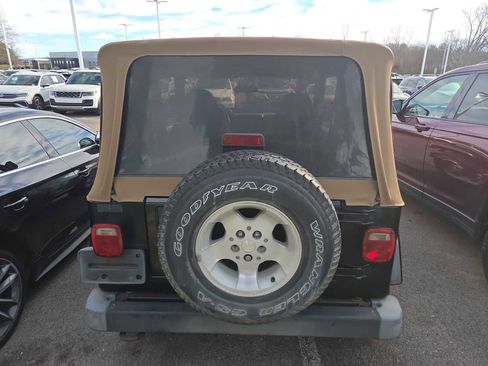 Used 2002 Jeep Wrangler Sahara image 5