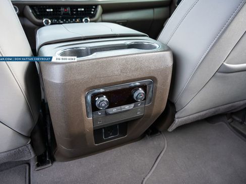 Used 2025 Chevrolet Tahoe LT w/ Comfort Package image 23