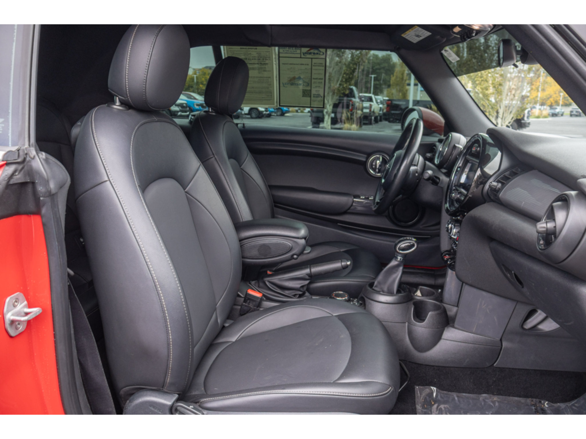Used 2019 MINI Cooper Convertible FWD image 11