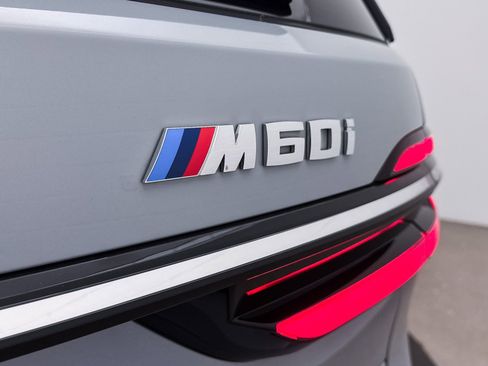 Used 2023 BMW X7 M60i w/ Executive Package AWD/4WD image 12
