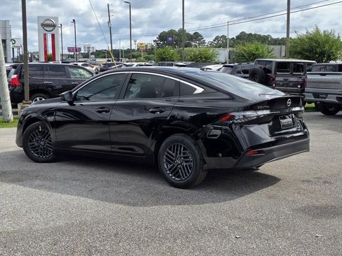 New 2026 Nissan Sentra SV FWD image 5