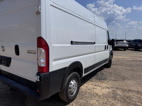 Used 2023 RAM ProMaster 2500 FWD image 5