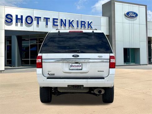 Used 2017 Ford Expedition EL XLT w/ Equipment Group 202A image 7