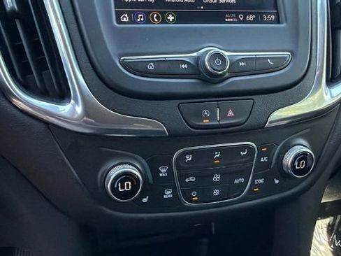 Used 2024 Chevrolet Equinox LT AWD/4WD image 30