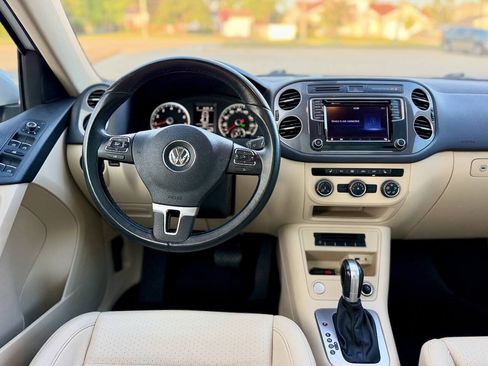 Used 2017 Volkswagen Tiguan Wolfsburg Edition FWD image 16