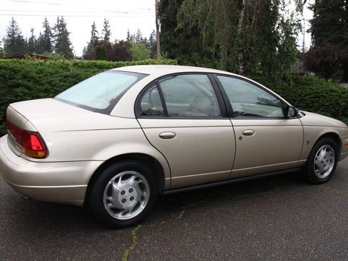 Used 1996 Saturn S-Series SL2 FWD image 3