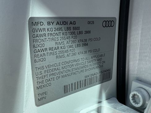 Used 2025 Audi Q5 Premium w/ Premium Plus AWD/4WD image 37