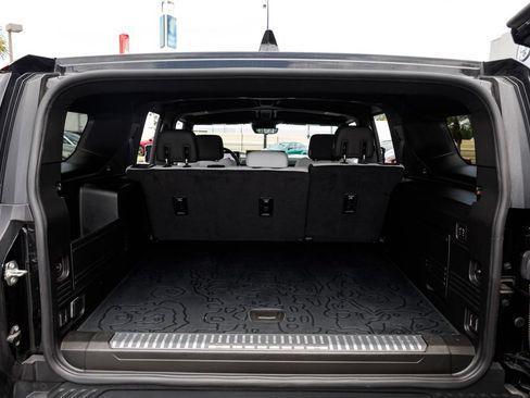Used 2025 GMC Hummer EV 2X AWD/4WD image 16