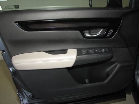 Certified 2025 Honda CR-V EX-L image 10