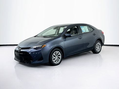 Used 2018 Toyota Corolla LE FWD image 1