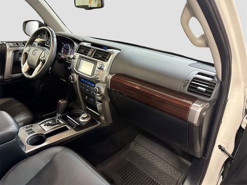 Used 2018 Toyota 4Runner Limited image 29