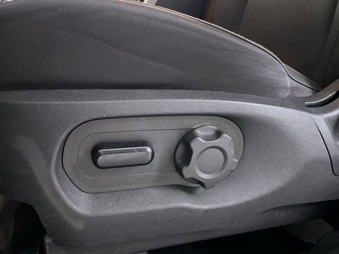 Used 2019 Ford Flex SE image 13