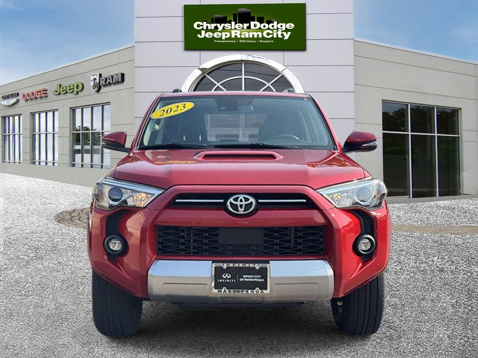Used 2023 Toyota 4Runner TRD Off-Road Premium w/ Moonroof Package AWD/4WD image 2